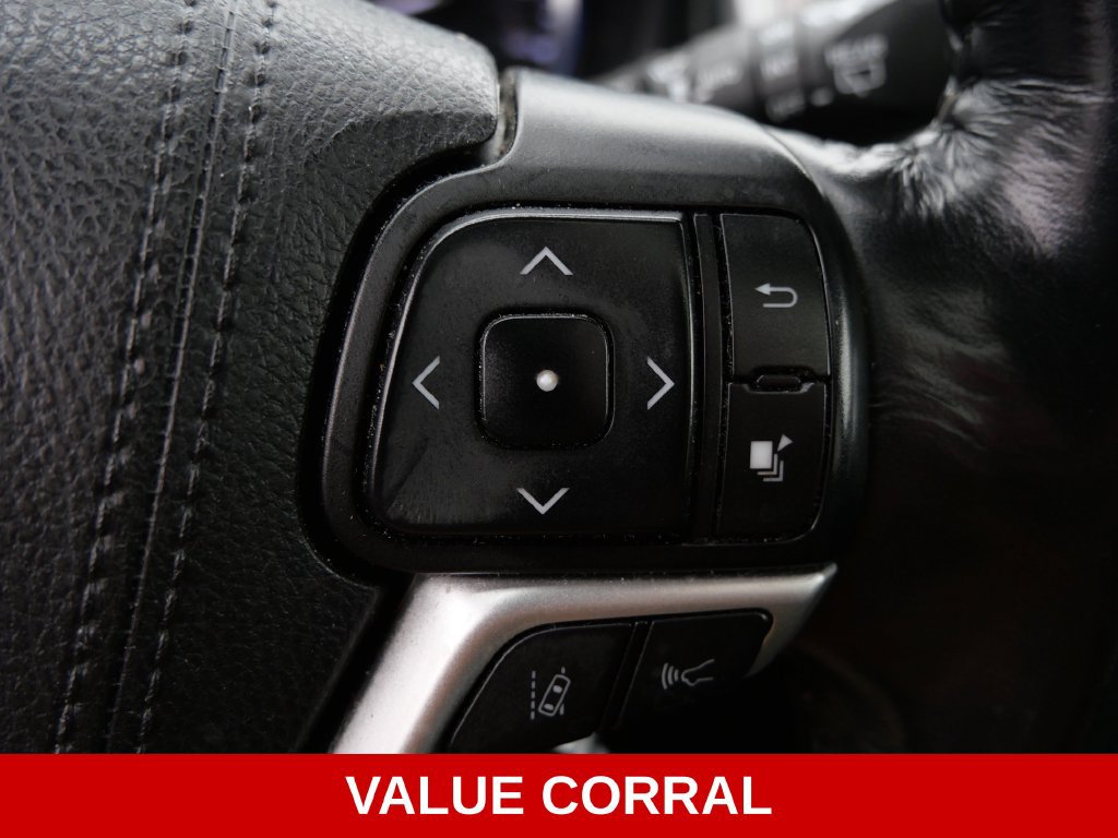 Used 2019 Toyota Highlander Limited Platinum AWD/4WD image 15