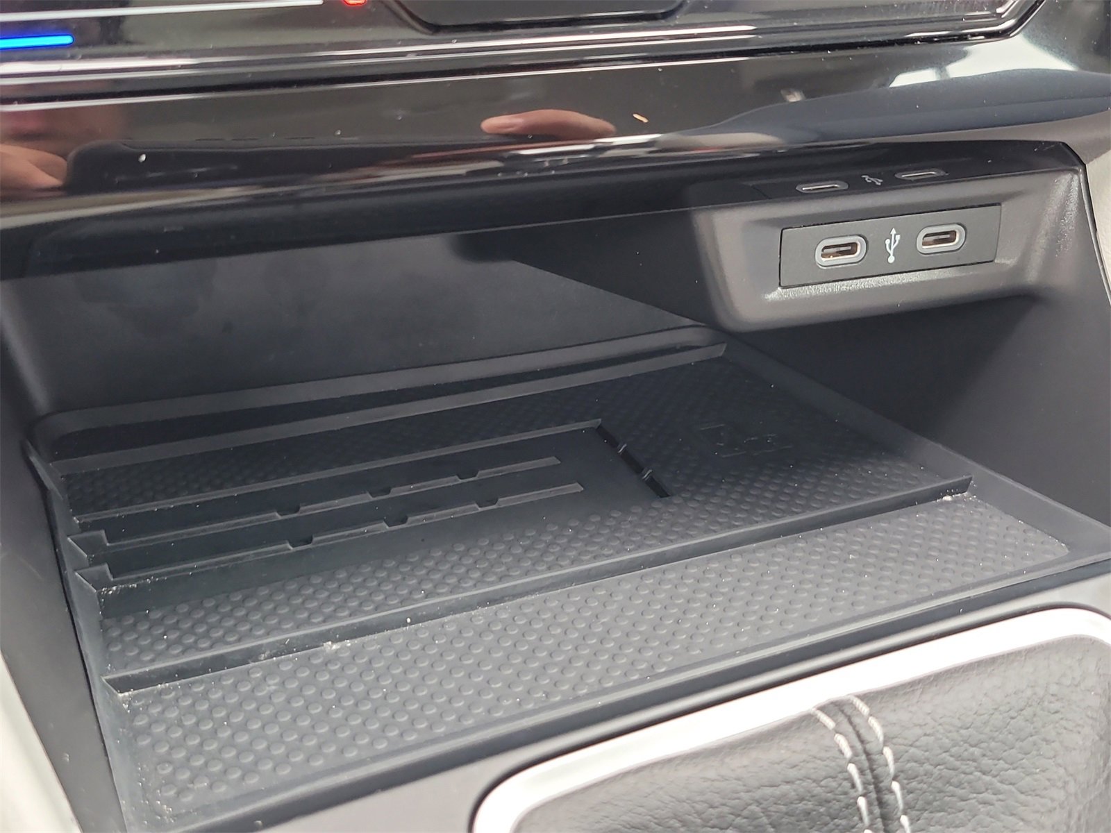 Certified 2025 Volkswagen Jetta SE image 24