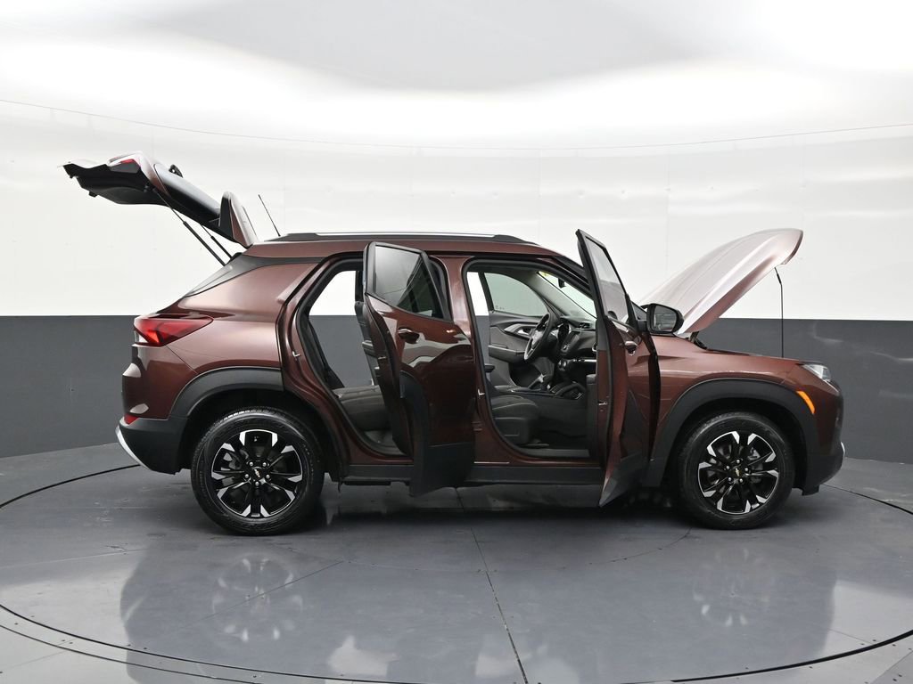 Used 2022 Chevrolet TrailBlazer LT FWD image 29