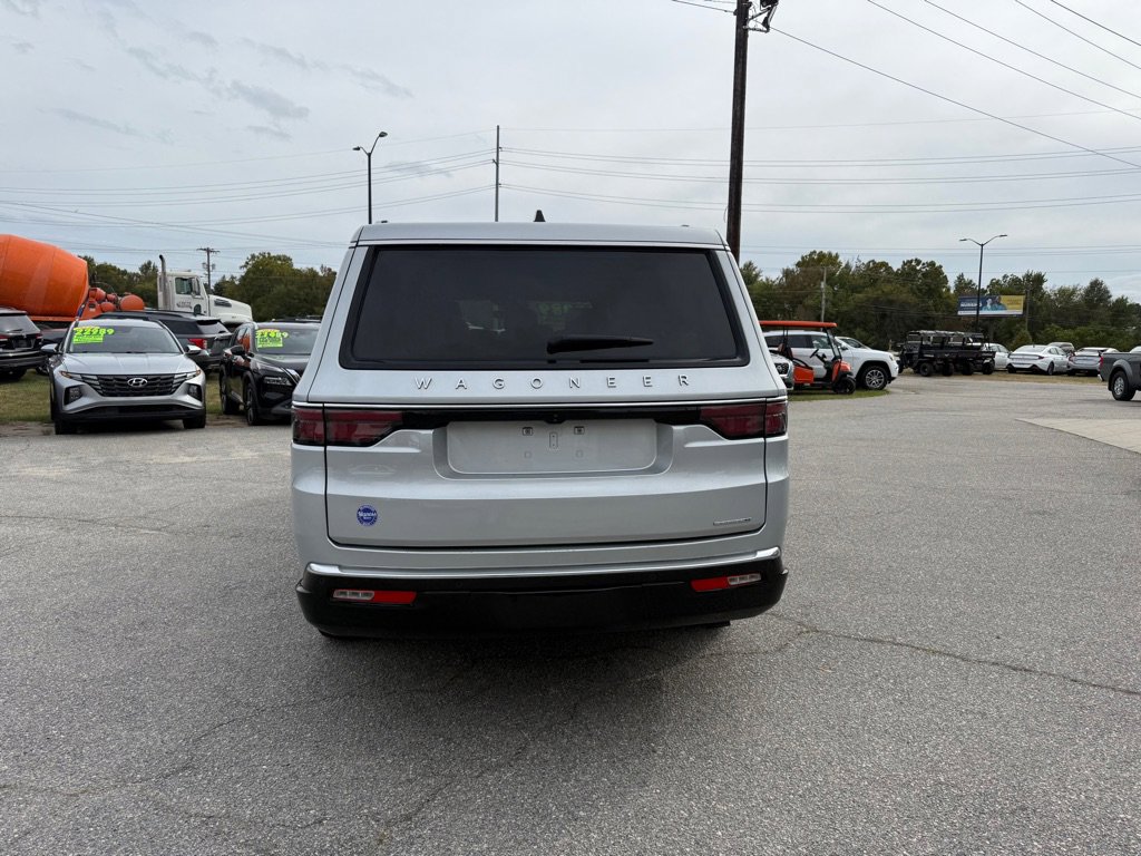 Used 2024 Jeep Wagoneer L Series II w/ Flexible Seating Group image 4
