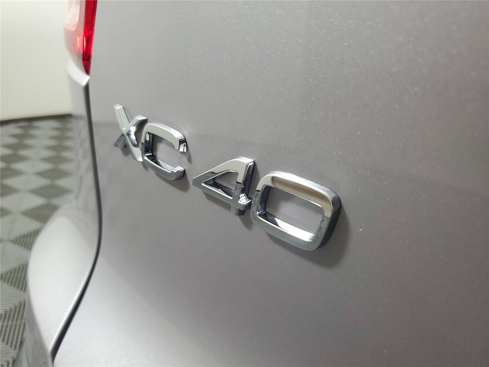 New 2026 Volvo XC40 B5 Plus w/ Protection Package Premier AWD/4WD image 8