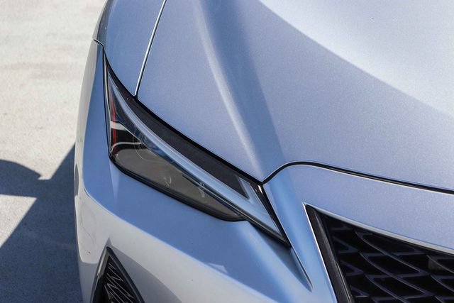 Used 2025 Lexus IS 300 F Sport RWD image 11