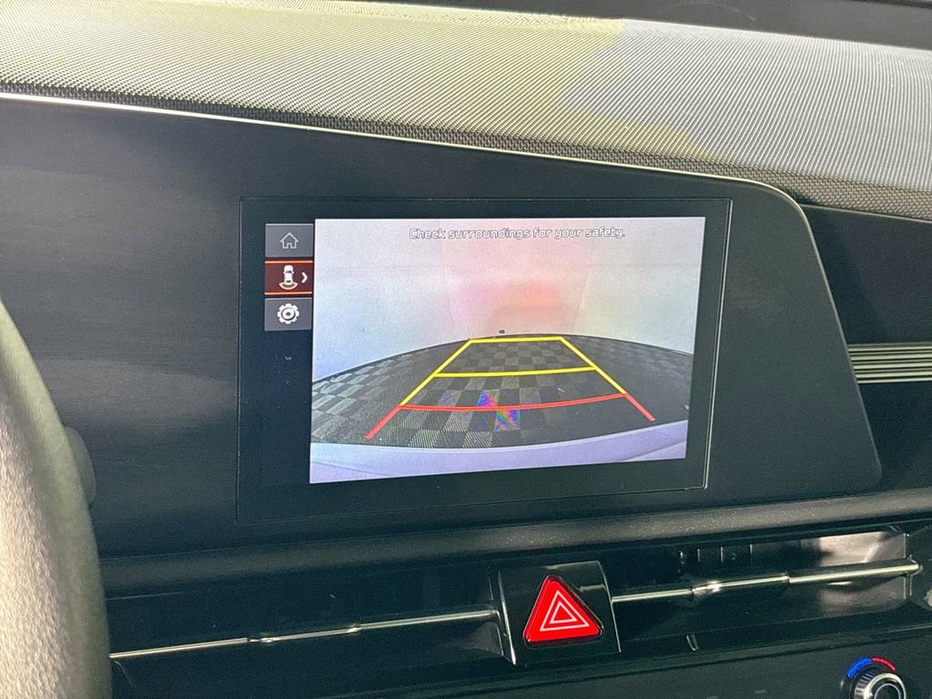 Certified 2023 Kia Niro LX image 17