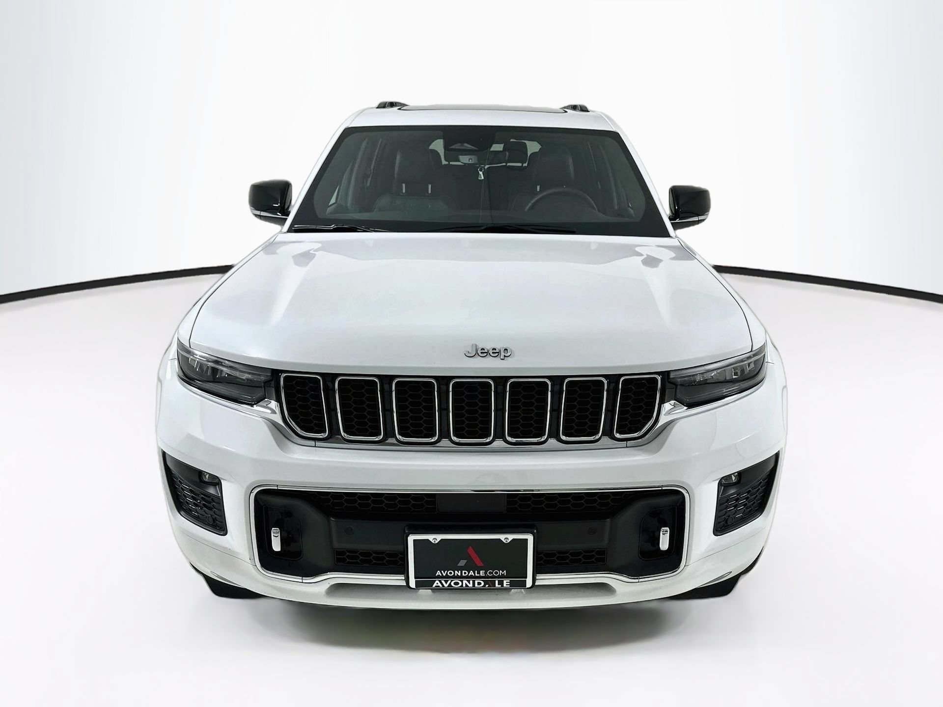 Used 2023 Jeep Grand Cherokee L Overland AWD/4WD image 2
