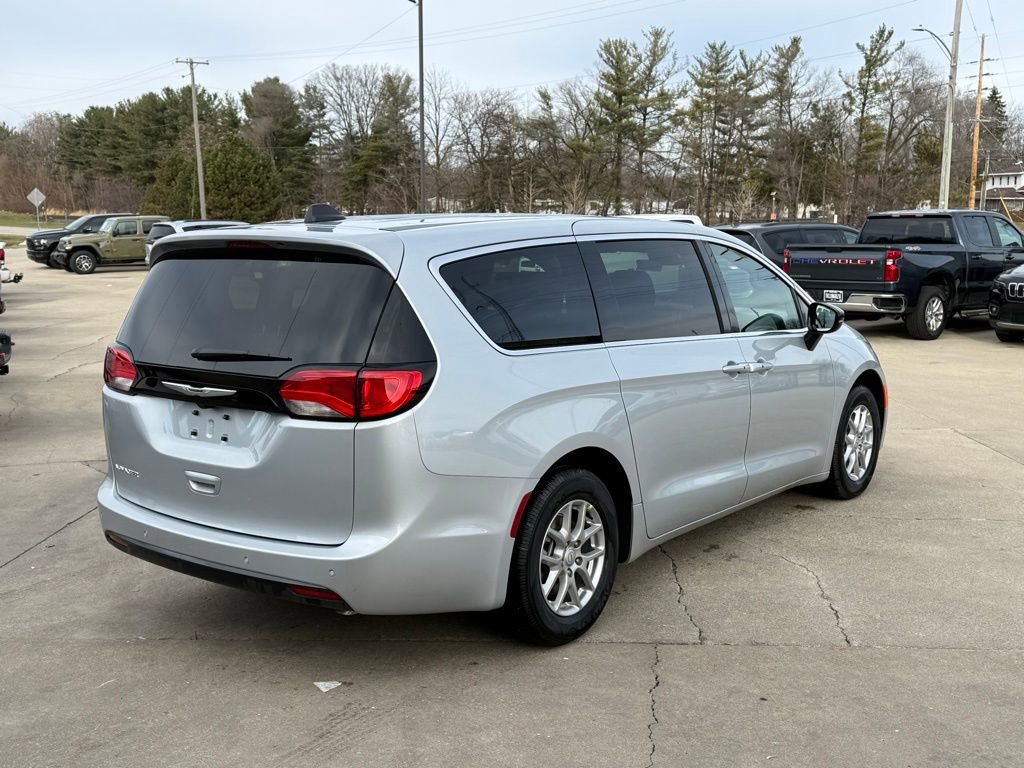New 2026 Chrysler Voyager LX FWD image 7