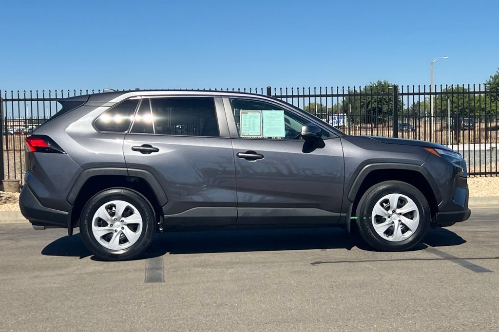 Certified 2024 Toyota RAV4 LE AWD/4WD image 3