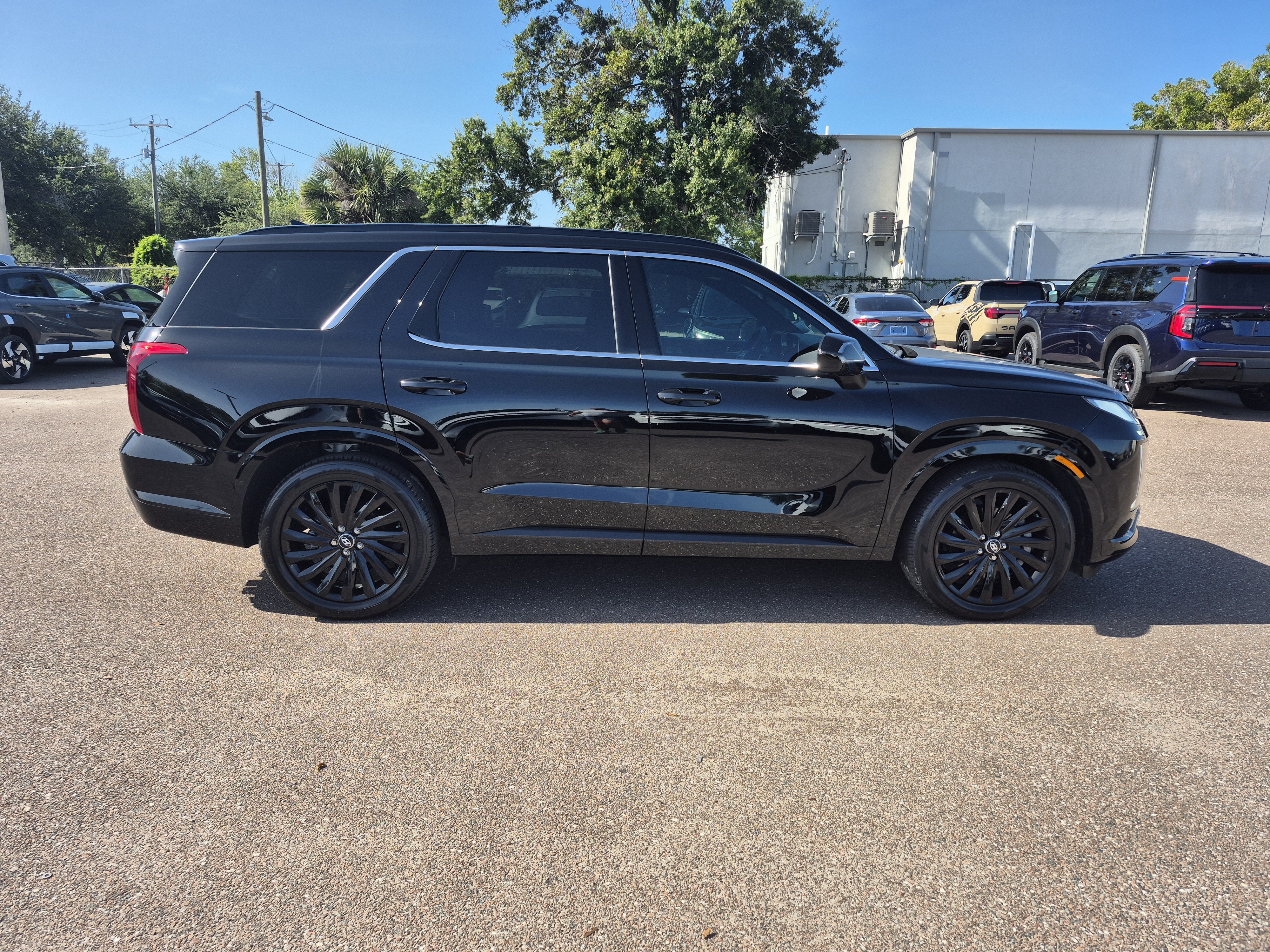 Certified 2024 Hyundai Palisade Calligraphy AWD/4WD image 7