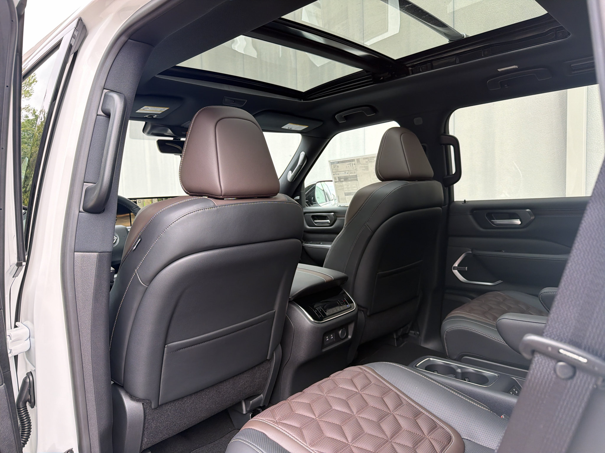 New 2026 Nissan Armada Platinum AWD/4WD image 14