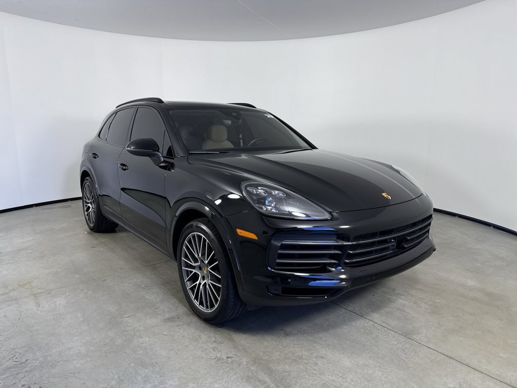Certified 2023 Porsche Cayenne S Platinum w/ Premium Package Plus AWD/4WD image 9