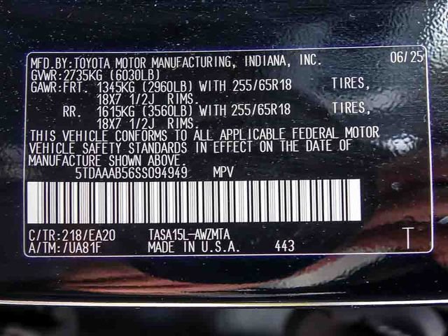 Used 2025 Toyota Grand Highlander AWD image 30