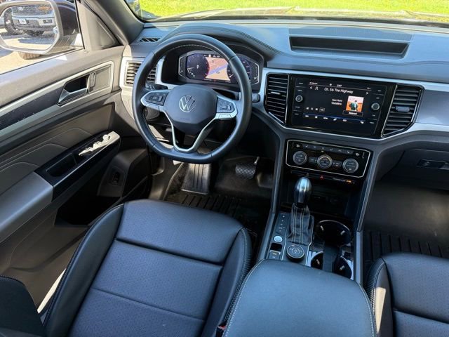 Used 2021 Volkswagen Atlas Cross Sport SEL image 18