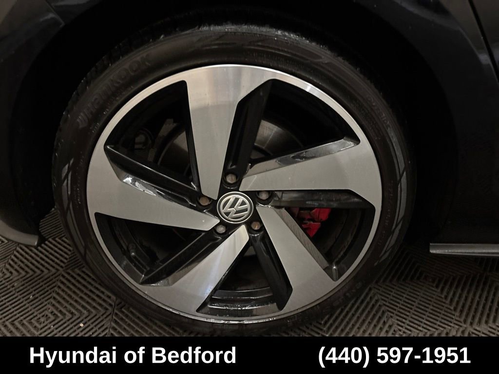 Used 2019 Volkswagen GTI SE FWD image 23