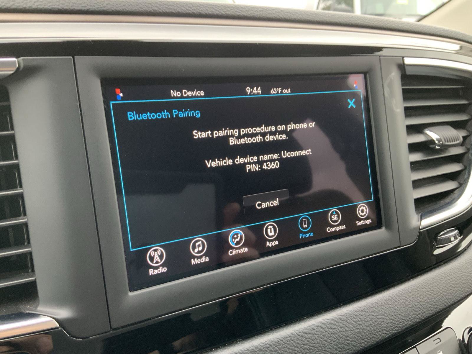 Used 2020 Chrysler Voyager Lxi FWD image 34