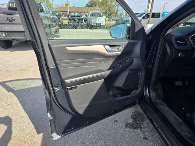 Used 2022 Ford Escape SEL AWD/4WD image 9