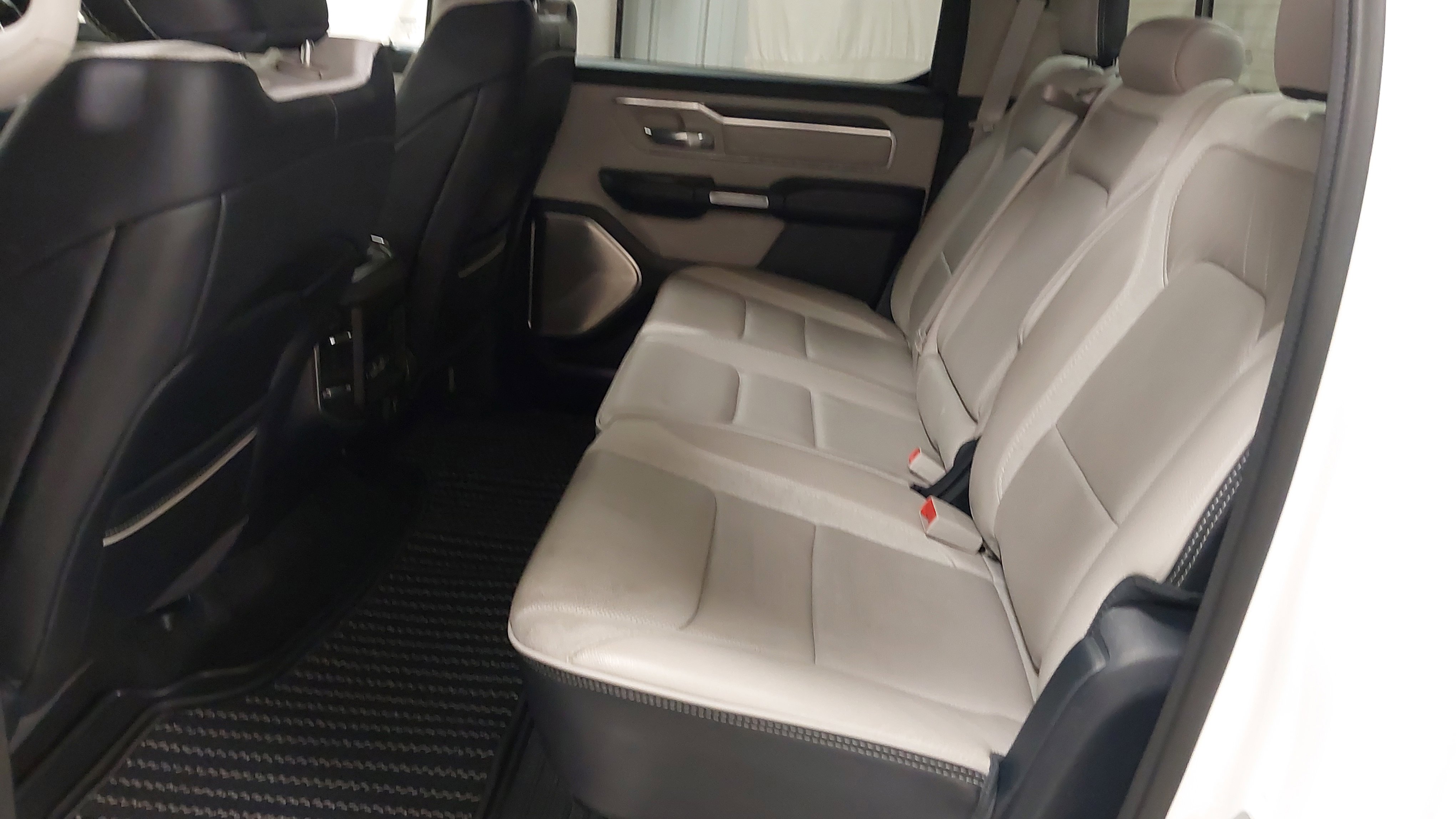 Used 2023 RAM 1500 Limited image 38