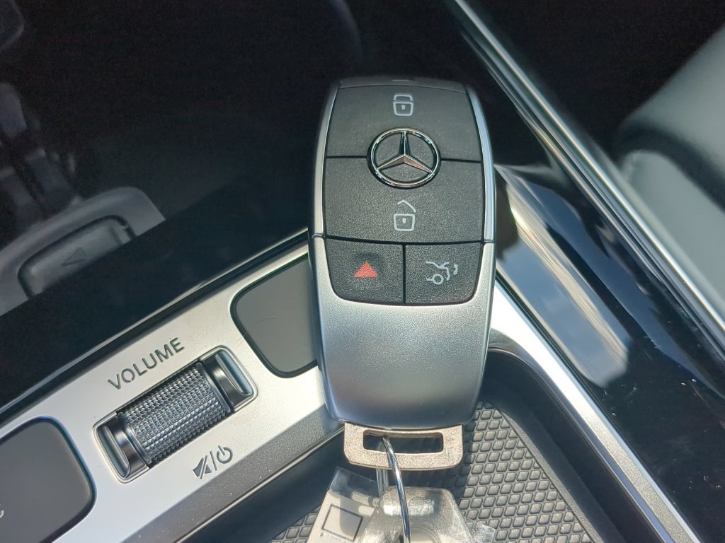 Used 2026 Mercedes-Benz GLB 250 image 27