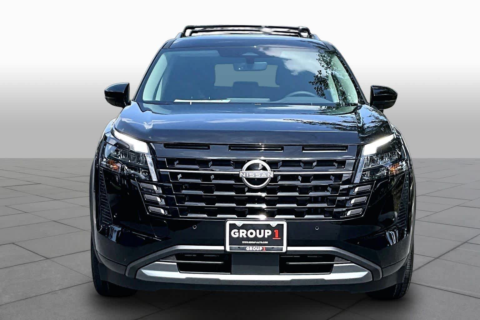New 2026 Nissan Pathfinder SL FWD image 3