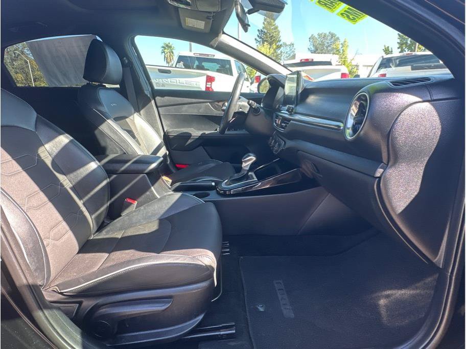 Used 2020 Kia Forte GT-Line w/ GT-Line Premium Package FWD image 11