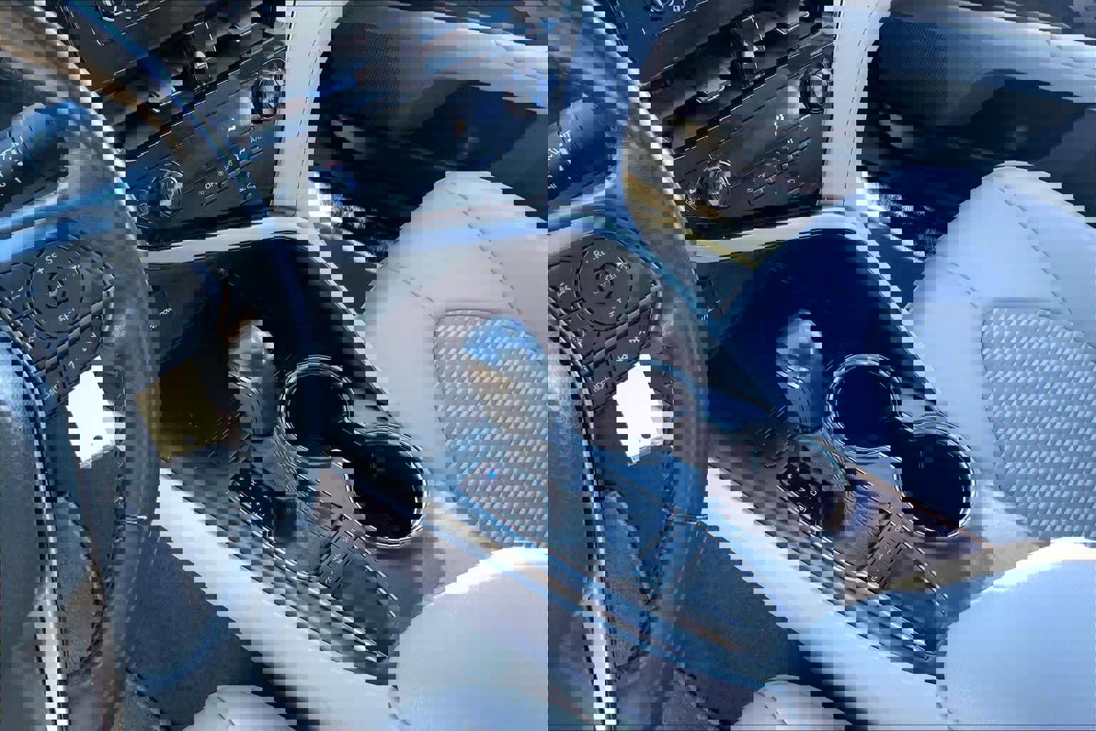 Used 2023 Toyota Camry SE image 15