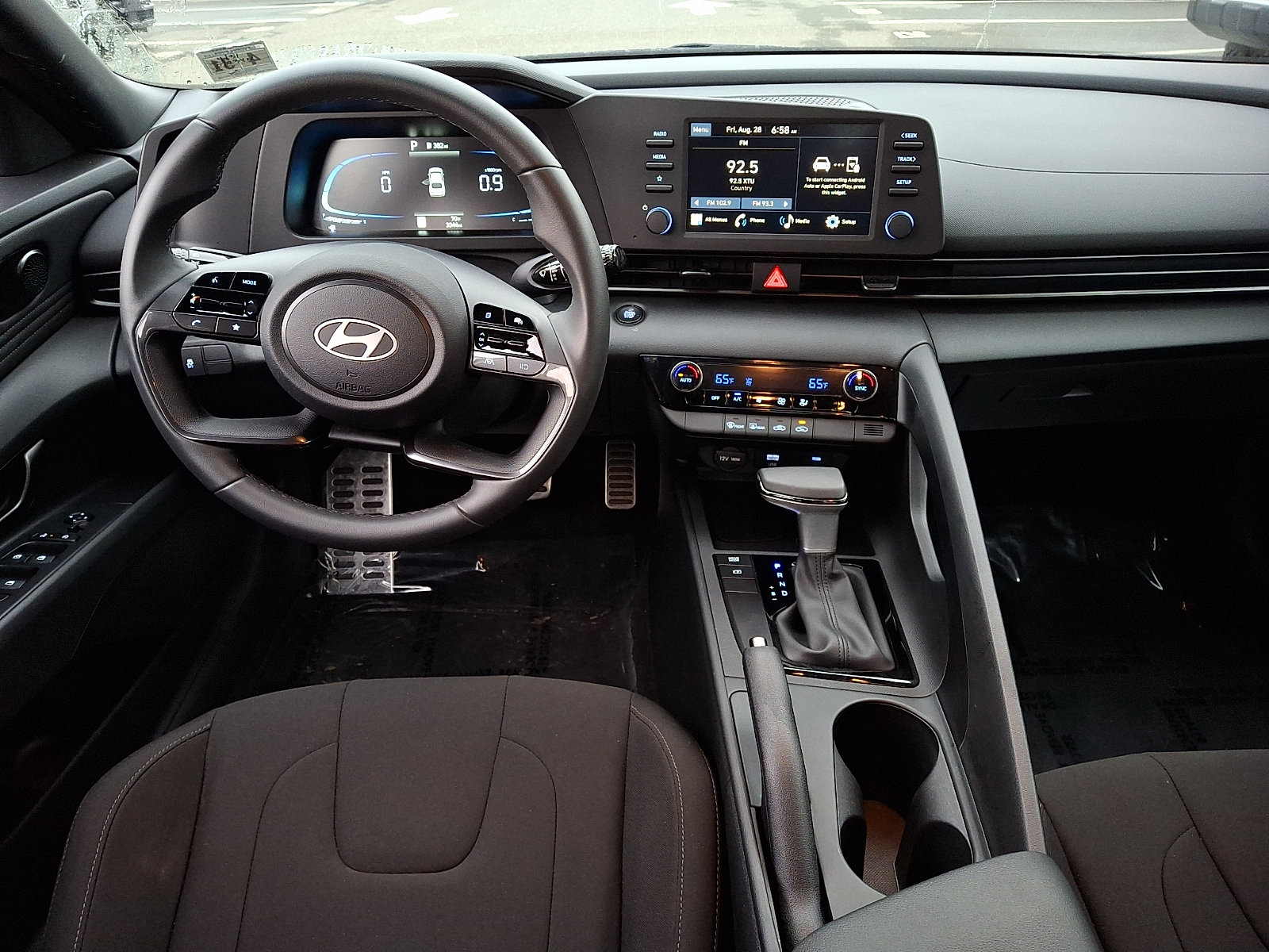 Used 2026 Hyundai Elantra Sport FWD image 12