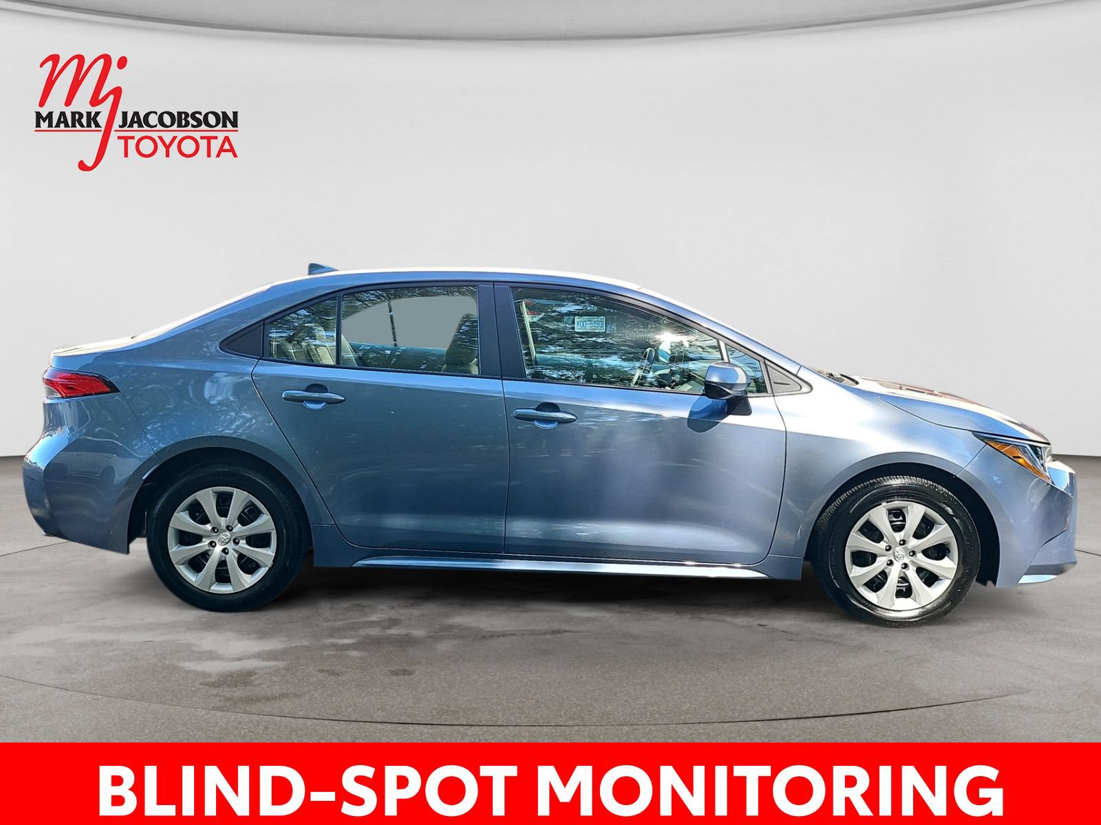 Used 2025 Toyota Corolla LE w/ Convenience Package FWD image 7