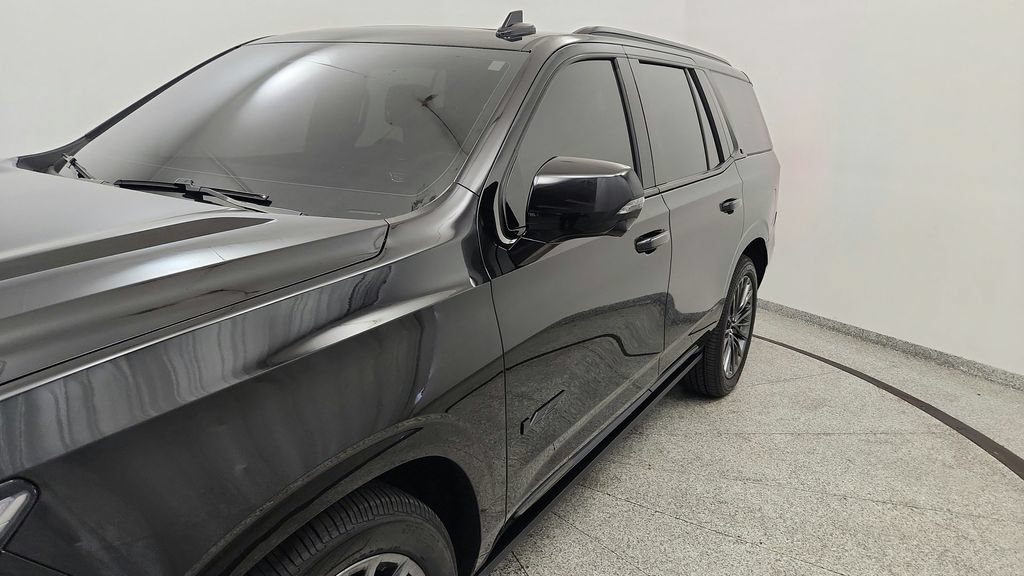 Used 2023 Cadillac Escalade V AWD/4WD image 10