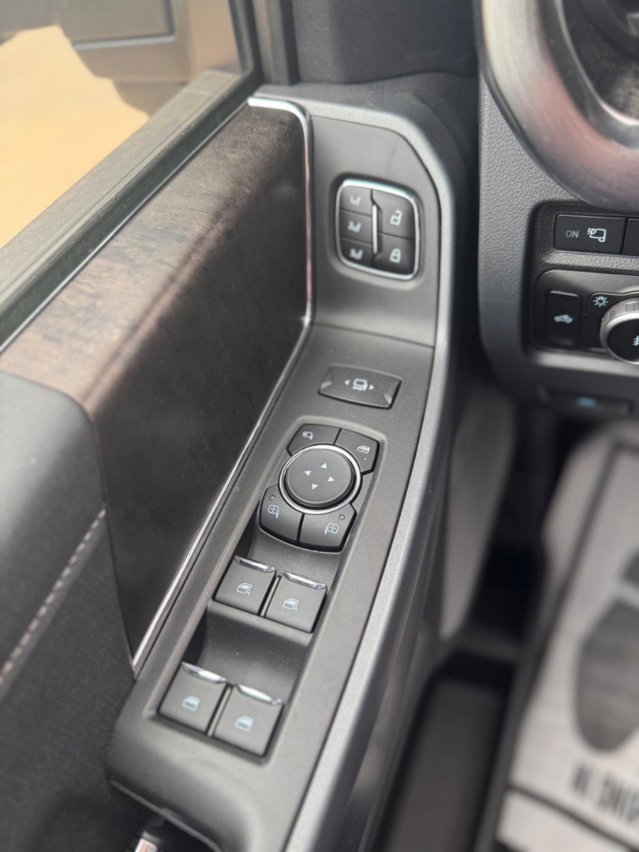 Used 2023 Ford F250 Lariat w/ Lariat Ultimate Package image 21