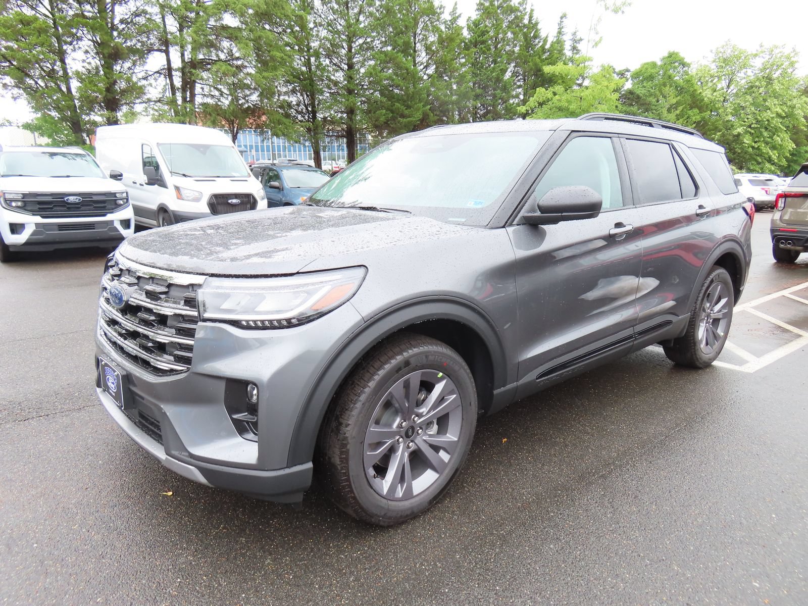 New 2026 Ford Explorer Active w/ Active Comfort Package AWD/4WD image 3