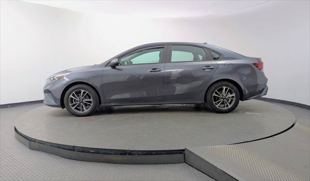 Used 2024 Kia Forte LXS FWD image 3