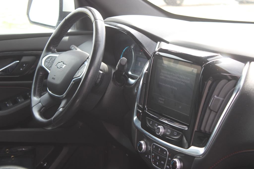 Used 2022 Chevrolet Traverse RS FWD image 29