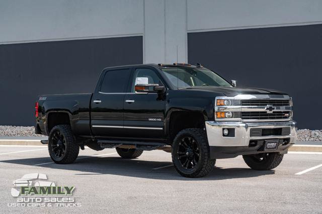Used 2016 Chevrolet Silverado 3500 LTZ AWD/4WD image 15
