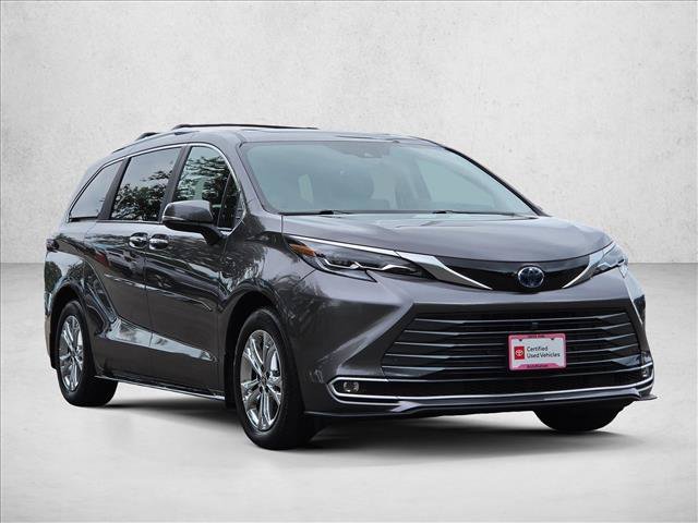 Certified 2024 Toyota Sienna Platinum AWD/4WD image 3