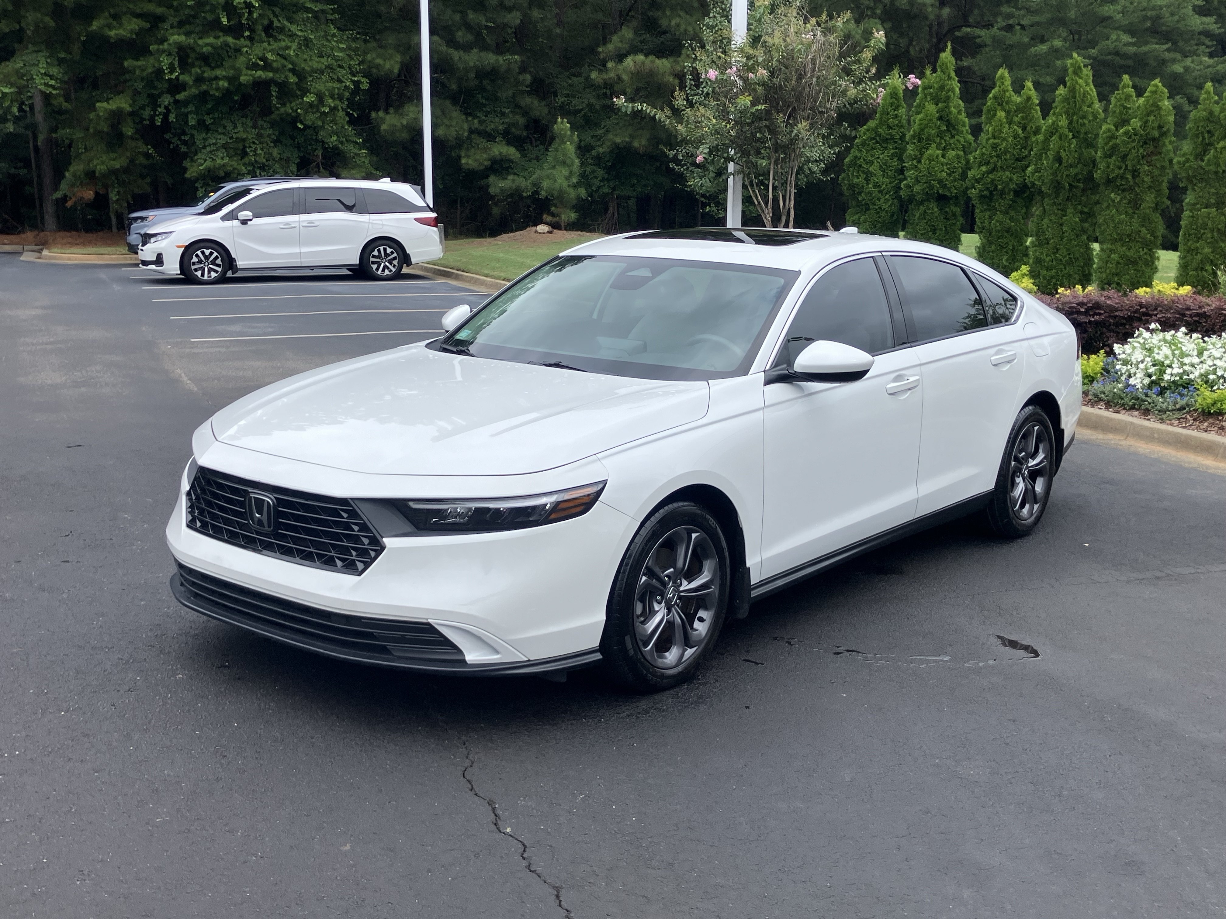 Certified 2023 Honda Accord EX image 6