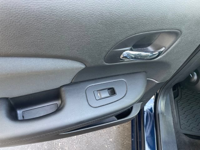 Used 2011 Chrysler 200 Touring FWD image 46