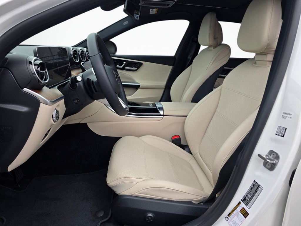 Used 2024 Mercedes-Benz C 300 4MATIC Sedan image 13