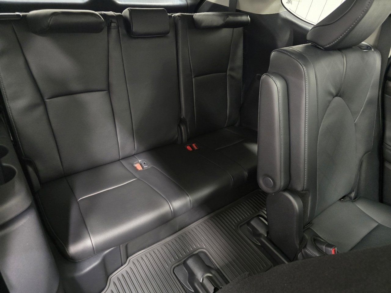 New 2026 Toyota Highlander Platinum image 22