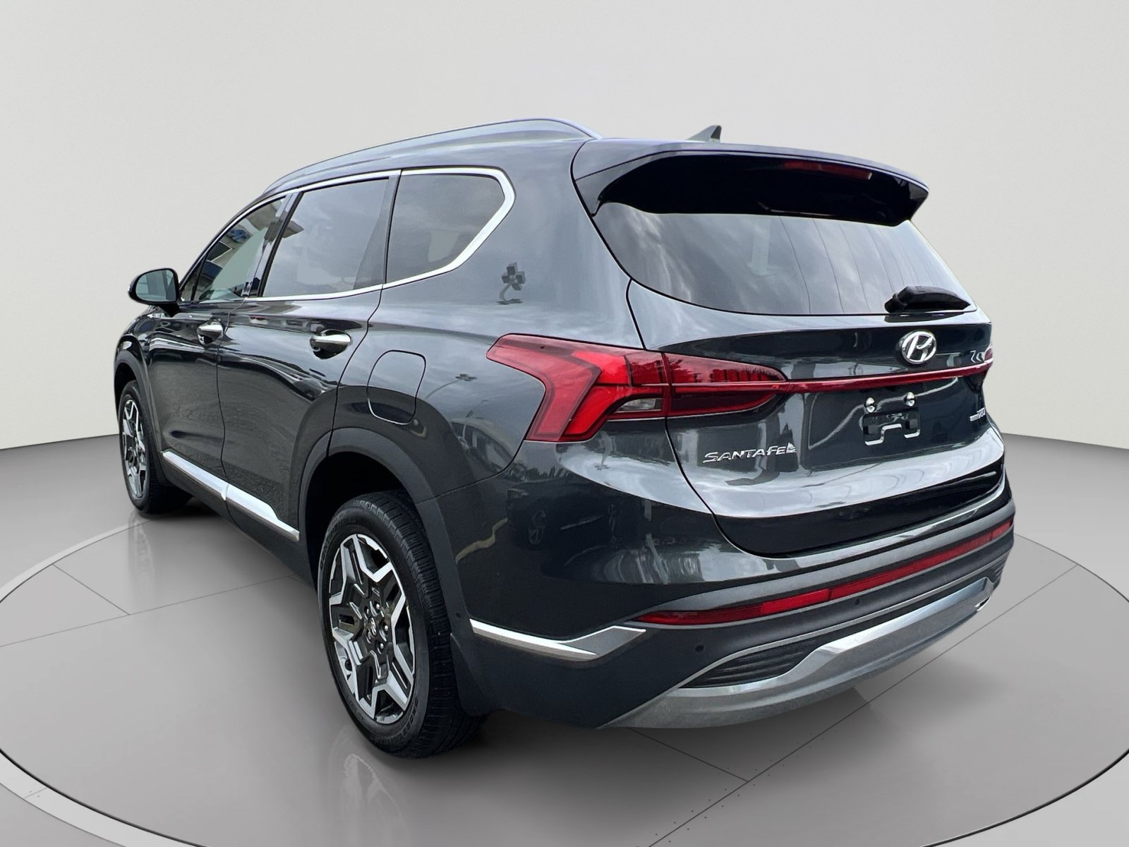 Used 2023 Hyundai Santa Fe Limited AWD/4WD image 3