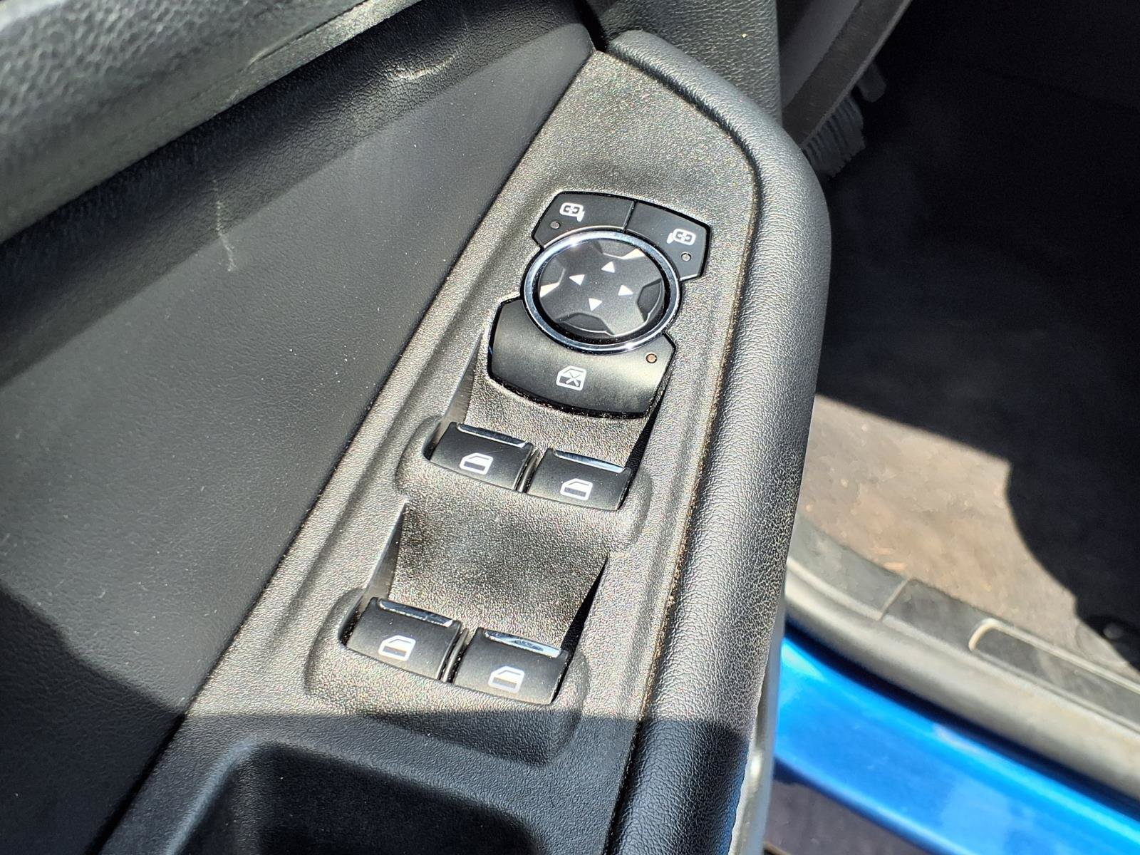 Used 2023 Ford Edge SEL AWD/4WD image 21