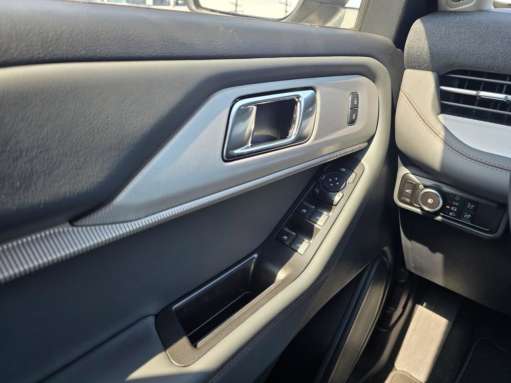 New 2026 Ford Explorer Active w/ Active Comfort Package AWD/4WD image 27