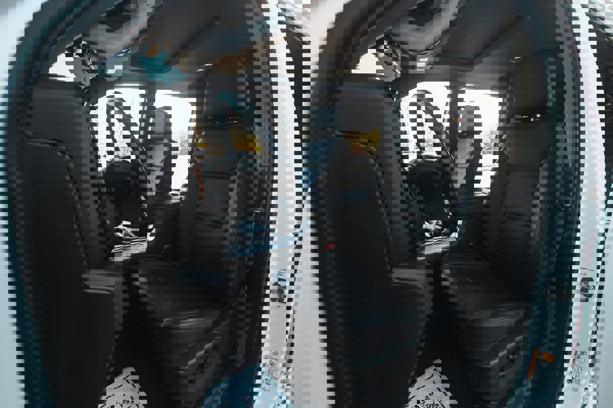 Used 2024 Chevrolet Silverado 2500 LTZ w/ LTZ Convenience Package image 13