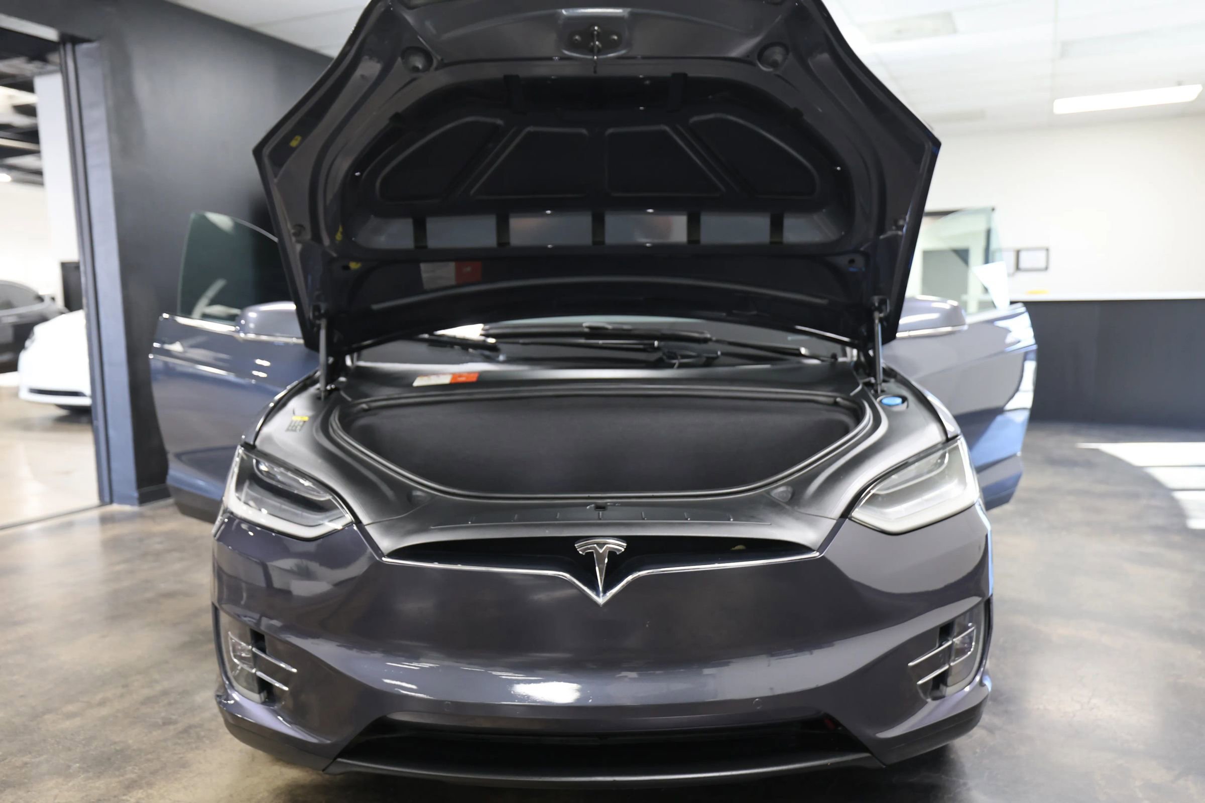 Used 2017 Tesla Model X 100D image 49