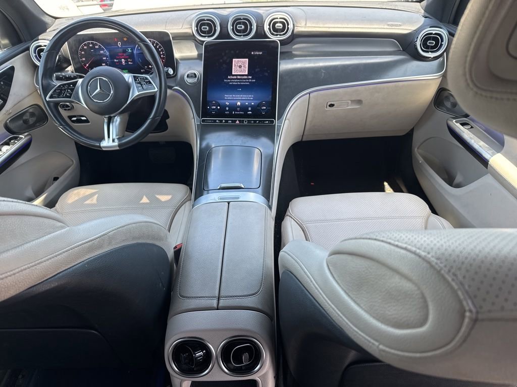 Used 2025 Mercedes-Benz GLC 350e 4MATIC image 8