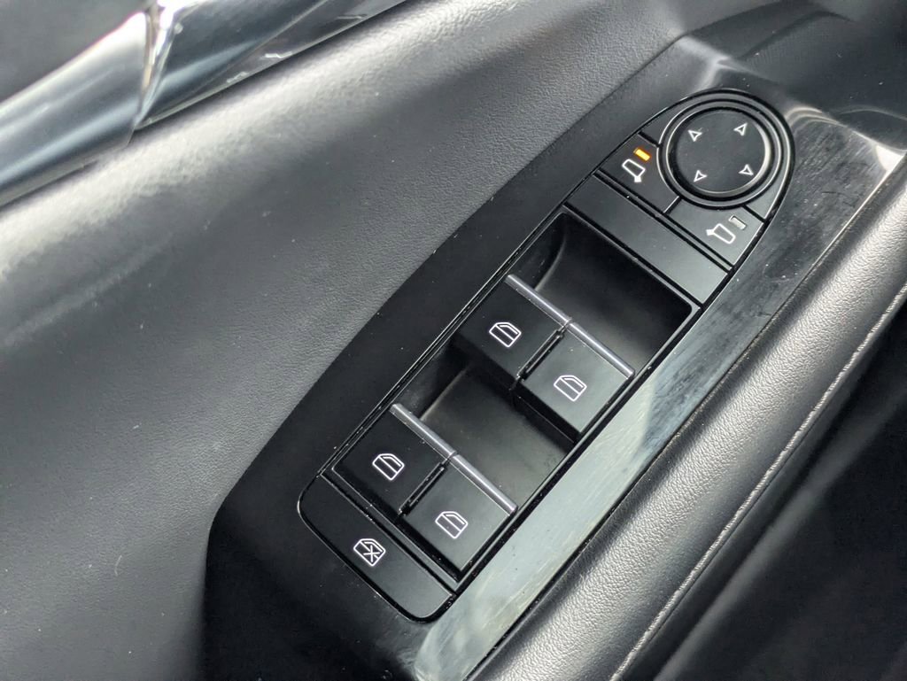 Used 2022 MAZDA MAZDA3 s FWD image 21