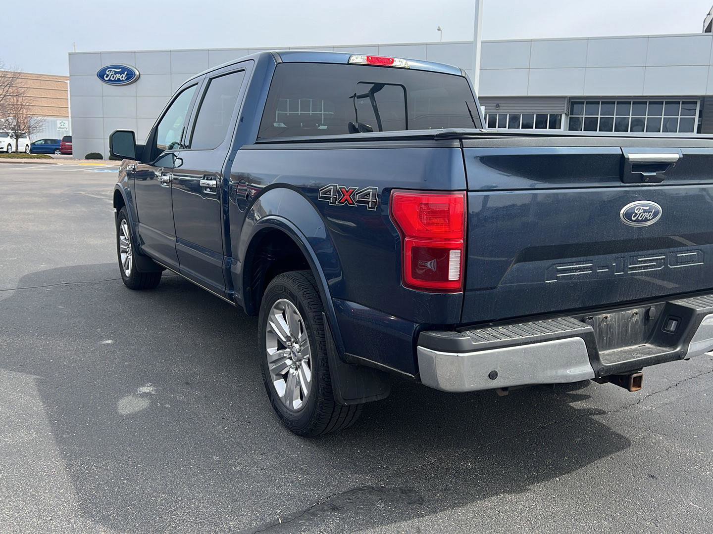Used 2018 Ford F150 Lariat w/ Equipment Group 502A Luxury image 9