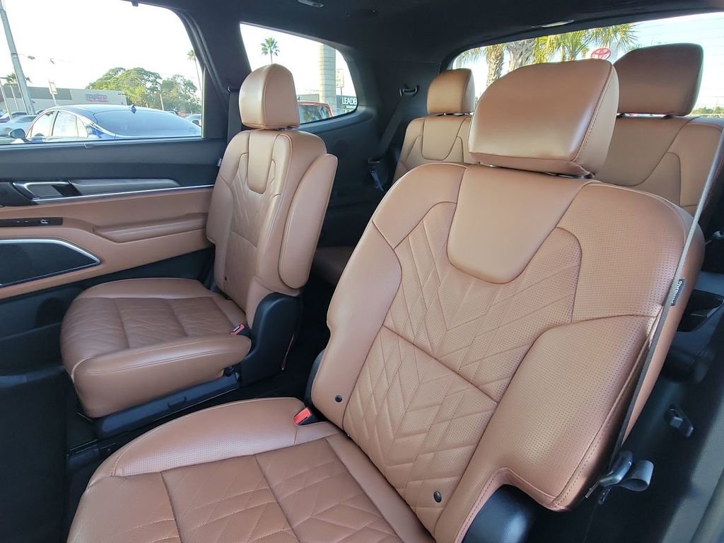 Used 2025 Kia Telluride SX Prestige X-Line image 14
