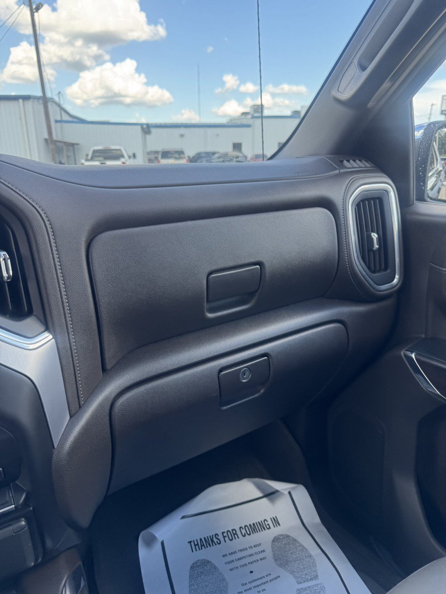 Used 2021 GMC Sierra 1500 SLT w/ SLT Premium Package RWD image 15