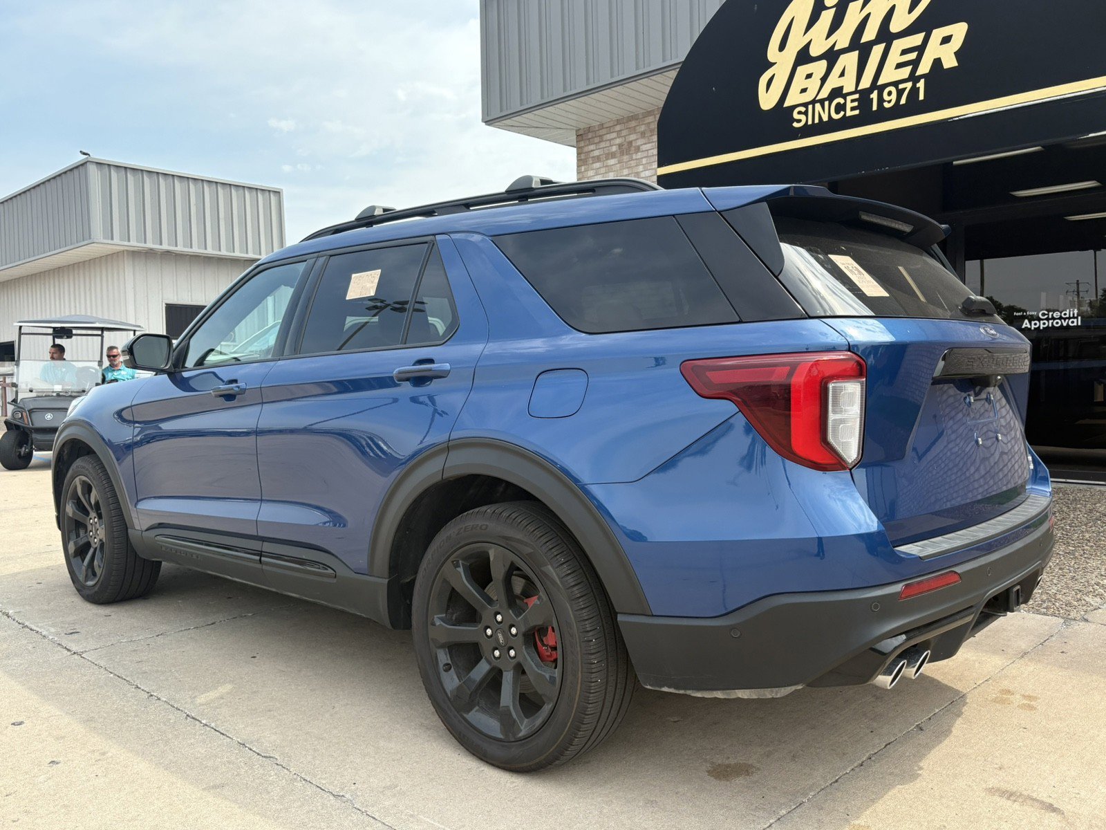 Used 2022 Ford Explorer ST w/ ST Street Pack image 13