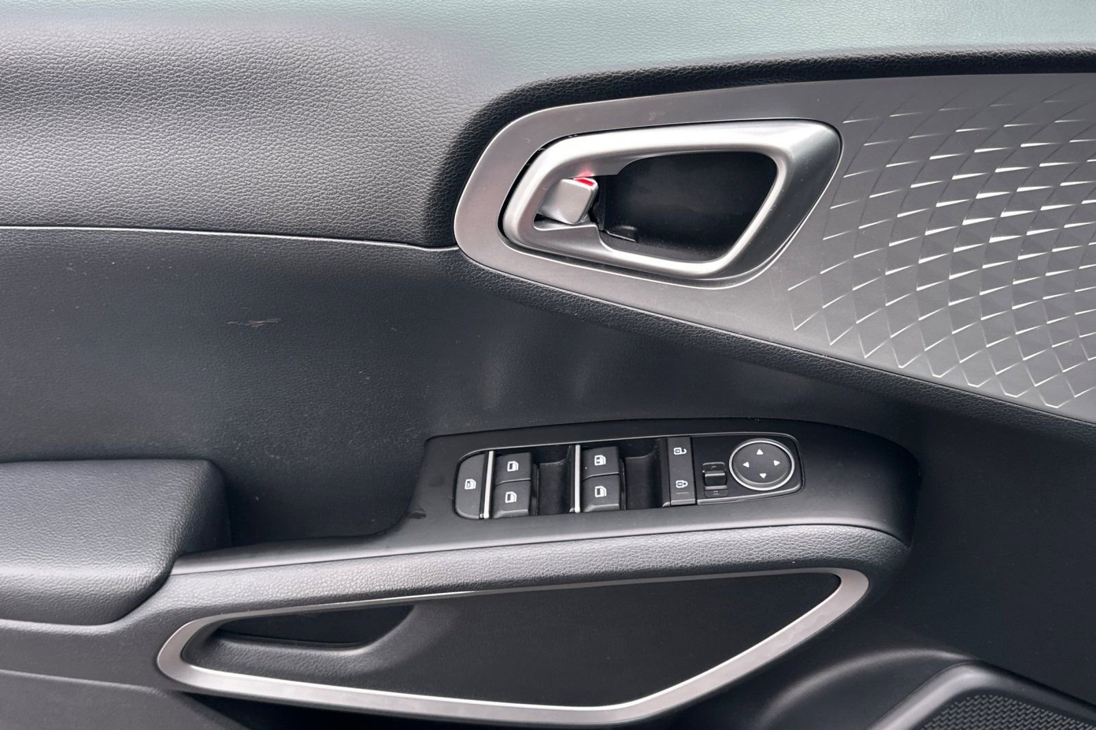 Certified 2022 Kia Soul LX w/ Technology Package image 11