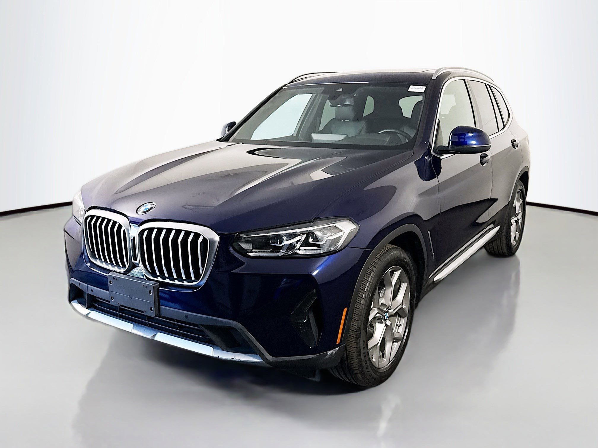 Used 2023 BMW X3 sDrive30i w/ Premium Package RWD image 4