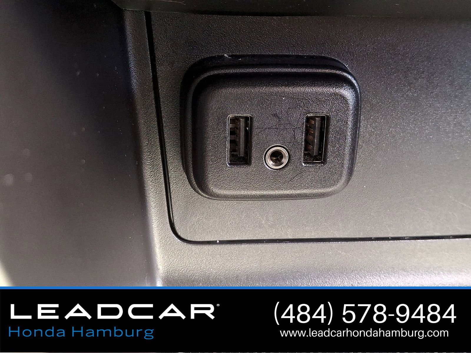 Used 2022 Chevrolet Colorado Z71 AWD/4WD image 24